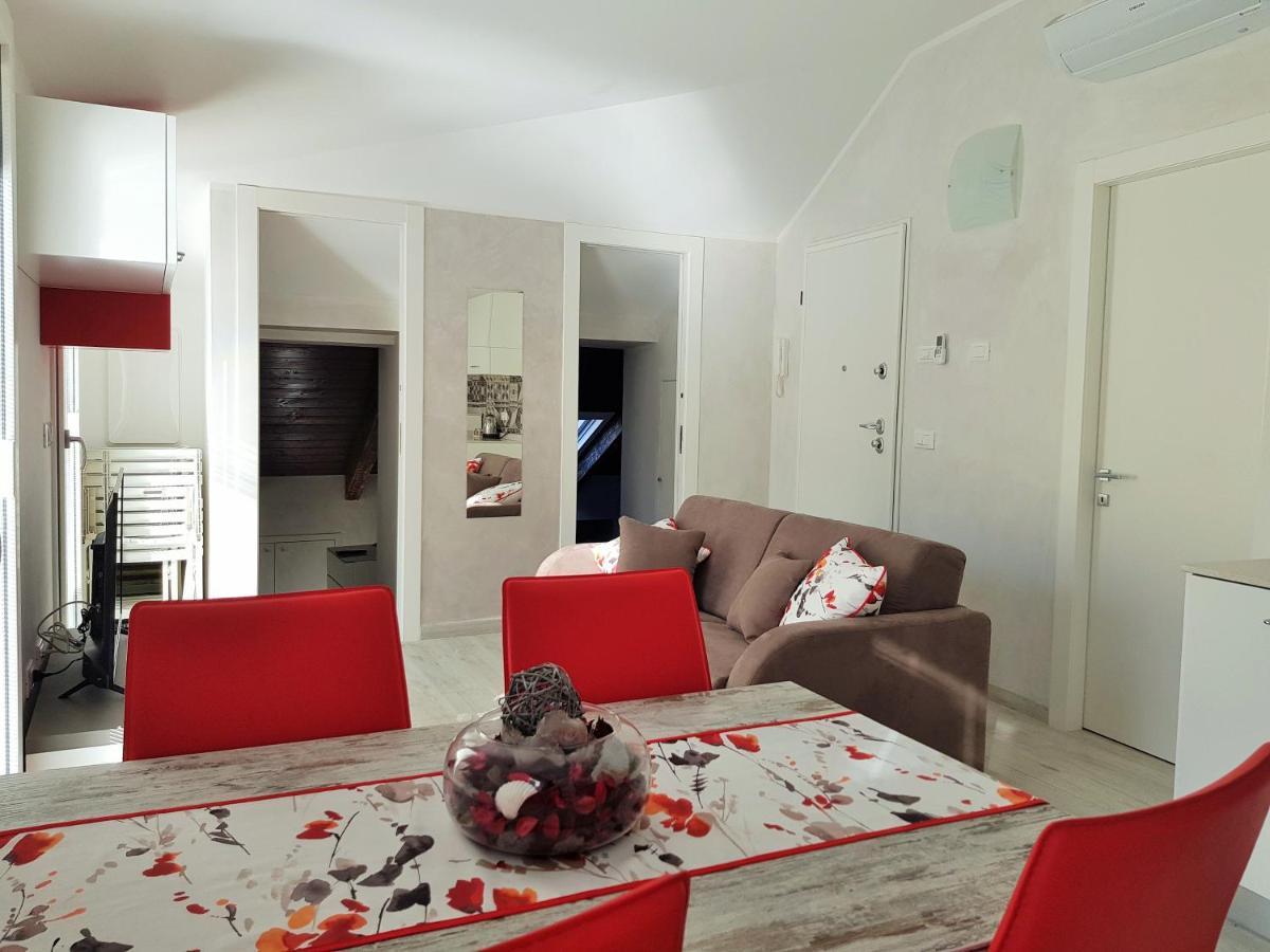 Casaviva - Casa Vacanze A Ceriale Con Terrazza Eksteriør billede